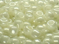 TOHO Round Beads 6/0 - 122 Opaque Luster Navajo White...